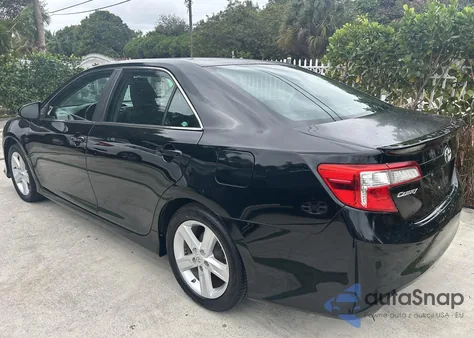 2014 Toyota Camry Se z USA, uszkodzony, nr VIN 4T1BF1FK5EU376419